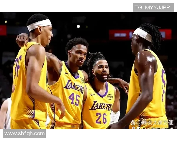 战术拆解:湖人为何能掌控比赛节奏? 战术拆解:湖人为何能掌控比赛节奏?