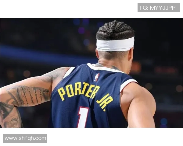 布克赛场惊人举动瞬间刷屏全网登顶热搜引爆球迷热烈讨论 布克赛场惊人举动瞬间刷屏全网登顶热搜引爆球迷热烈讨论